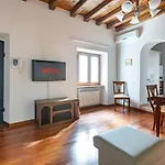 [PIAZZA DEL POPOLO 5 STELLE ] Appartamento Elegante